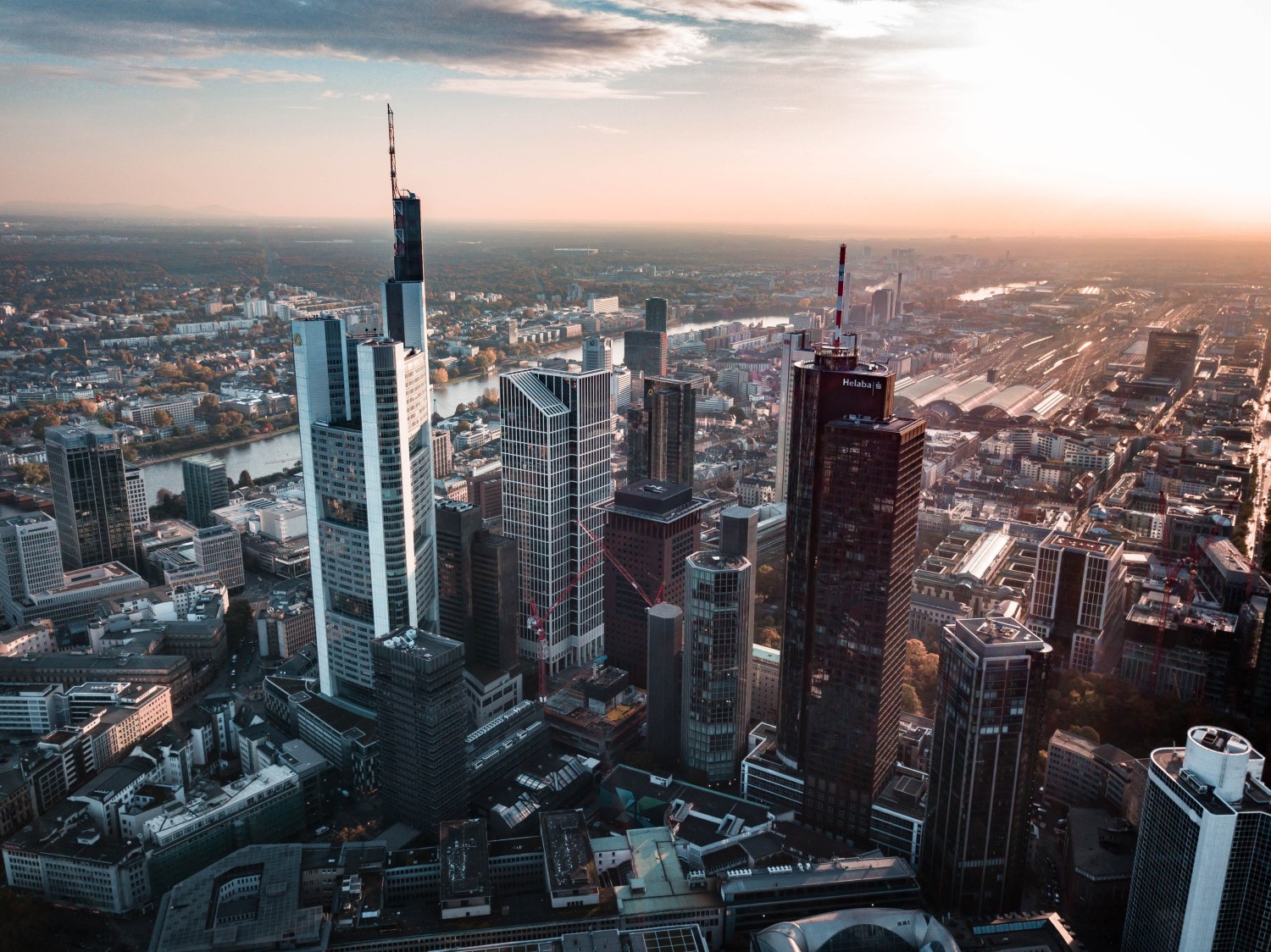 Blick auf das Bankenviertel in Frankfurt